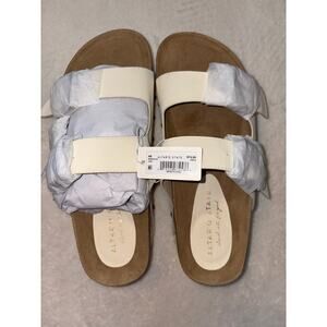Altar’d state Serenna Platform Sandal. Ivory size 9. NWT